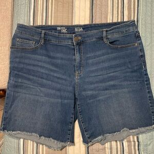 a.n.a. Shorts Denim Mid-Rise Sz 20W Inseam 8”